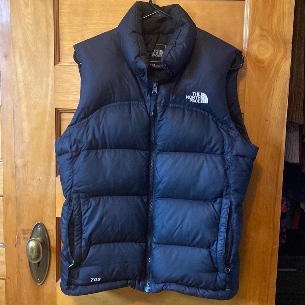 Women’s North Face Puffy Vest size M